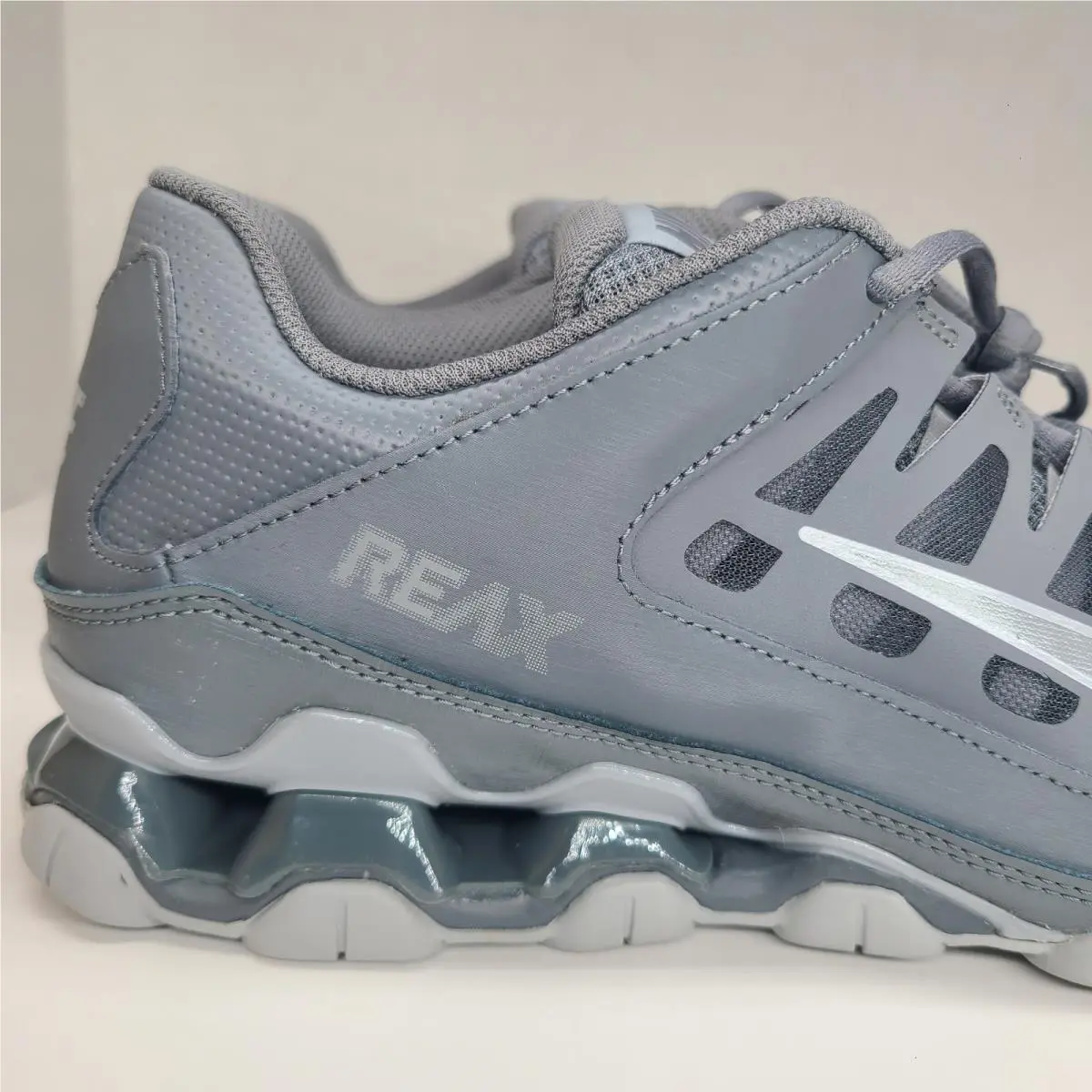 Nike shoes - Nike Reax 8 - Reax - 621716-010 - Gray 2
