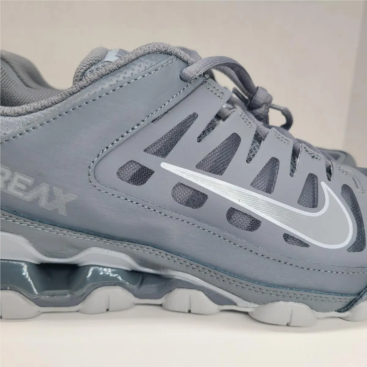 Nike shoes - Nike Reax 8 - Reax - 621716-010 - Gray 3