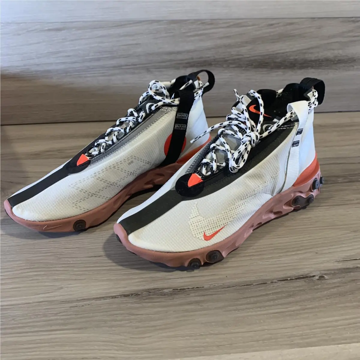 Nike shoes - Nike React Runner - React Runner - AT3143-100 - White 0