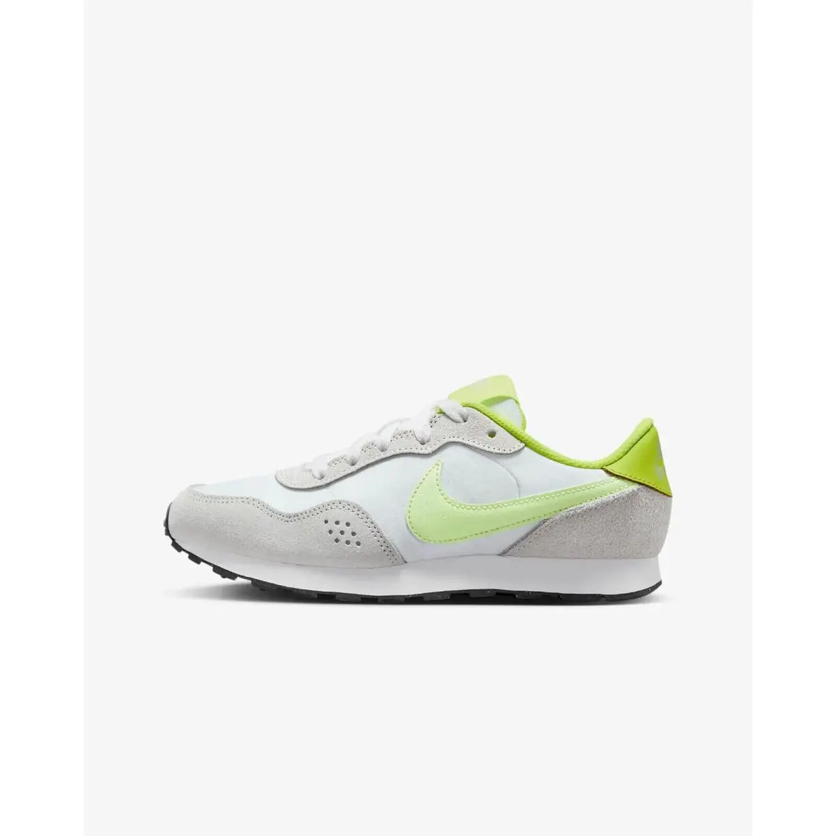 Nike MD Valiant Size 4.5Y Summit White Volt CN8558 017
