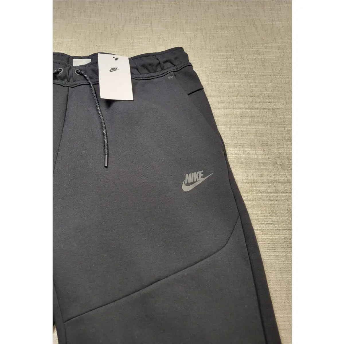 Nike clothing - NIKE NSW Tech - NSW Tech - CU4495-010 - Black 2