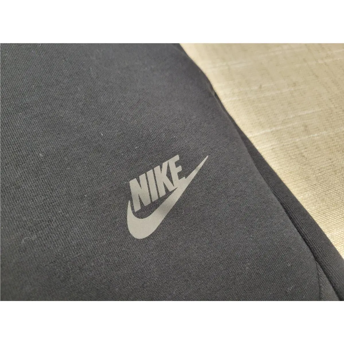 Nike clothing - NIKE NSW Tech - NSW Tech - CU4495-010 - Black 3