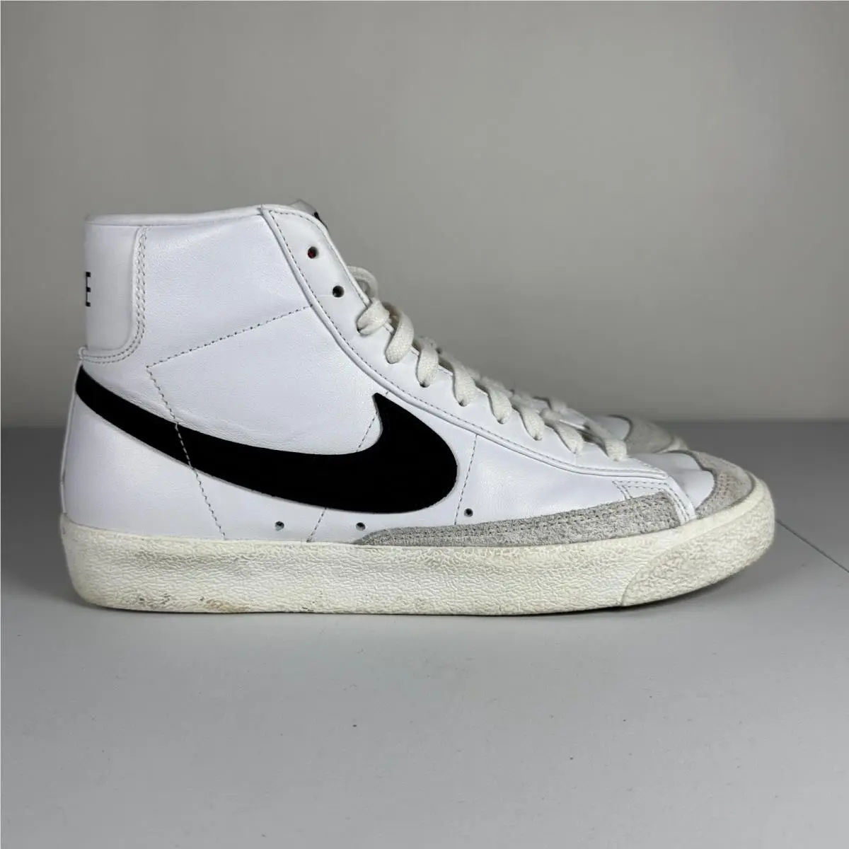 Mens Blazer Mid 77 BQ6806-100 White Black Basketball Shoes Men`s 8 by Nike