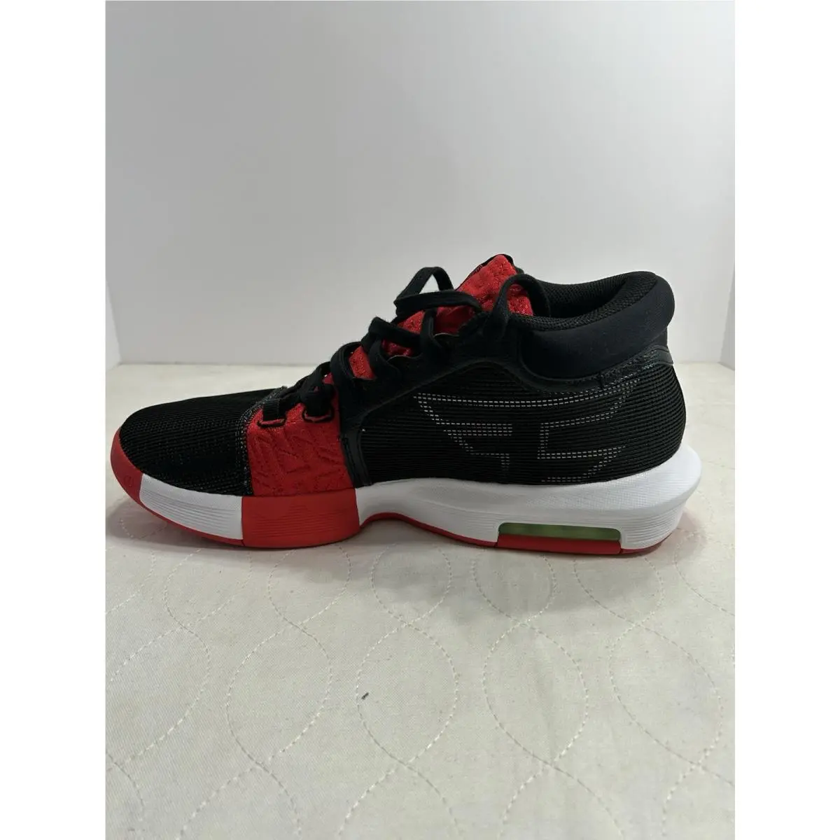 Nike shoes - Nike LeBron Witness 8 - LeBron Witness - FV0400-001 - Black, Manufacturer: Black/White/University Red 9
