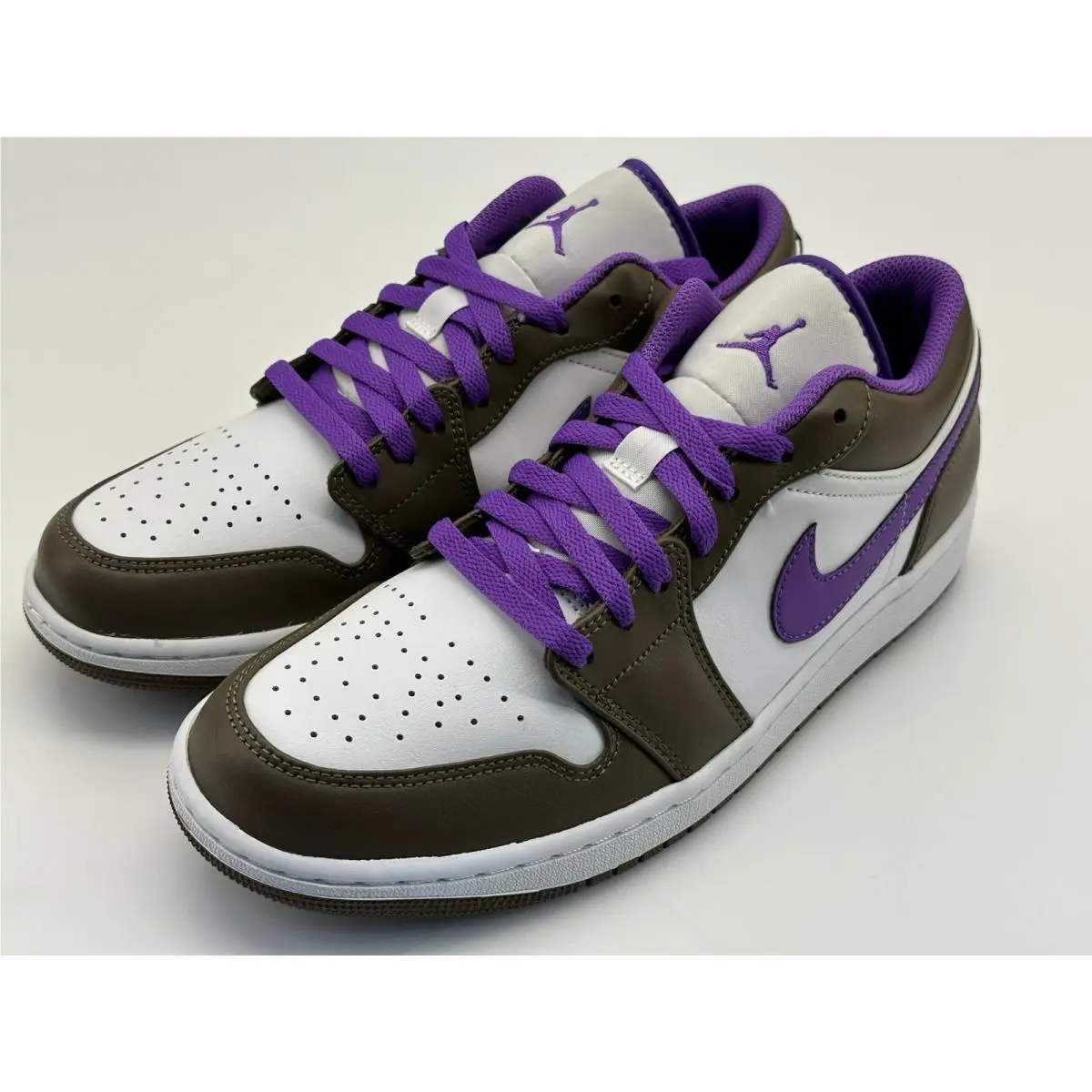 Nike shoes - Air Jordan 1 Low - Air Low - 553558-215 - Brown (UPC: 196154227858) 0