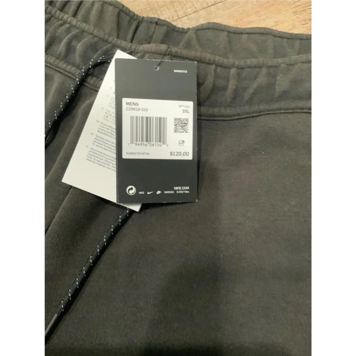 Nike clothing - CZ9918-010 - CZ9918-010 - Black (UPC: 0194956061342) 2