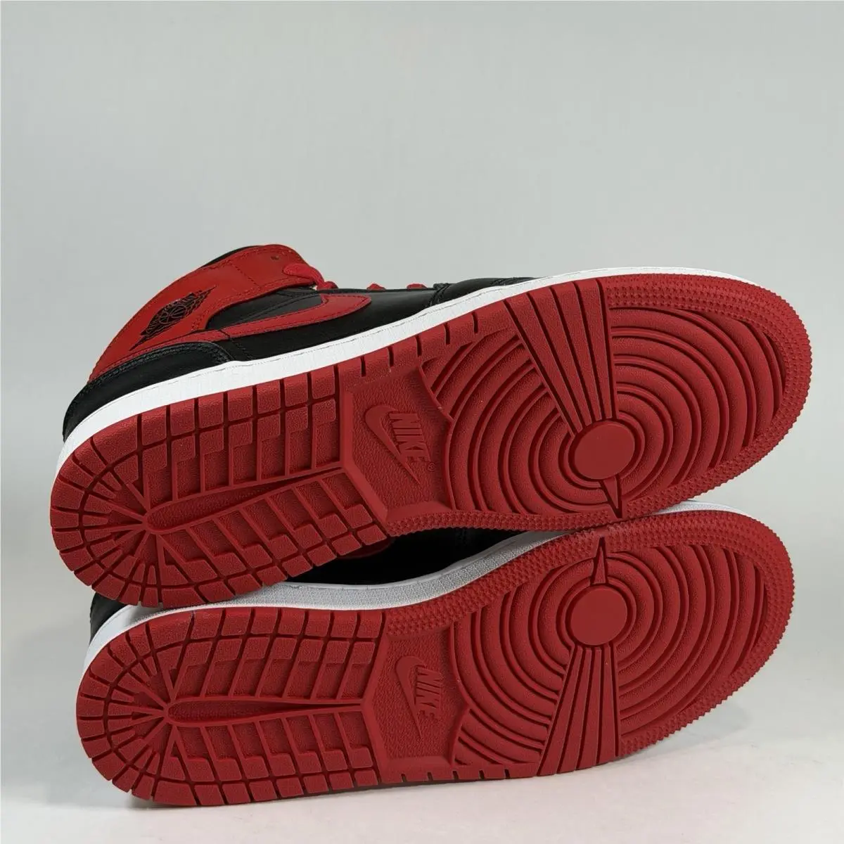 Nike shoes - Air Jordan 1 Mid - Air Mid - DQ8423-060 - Black 3