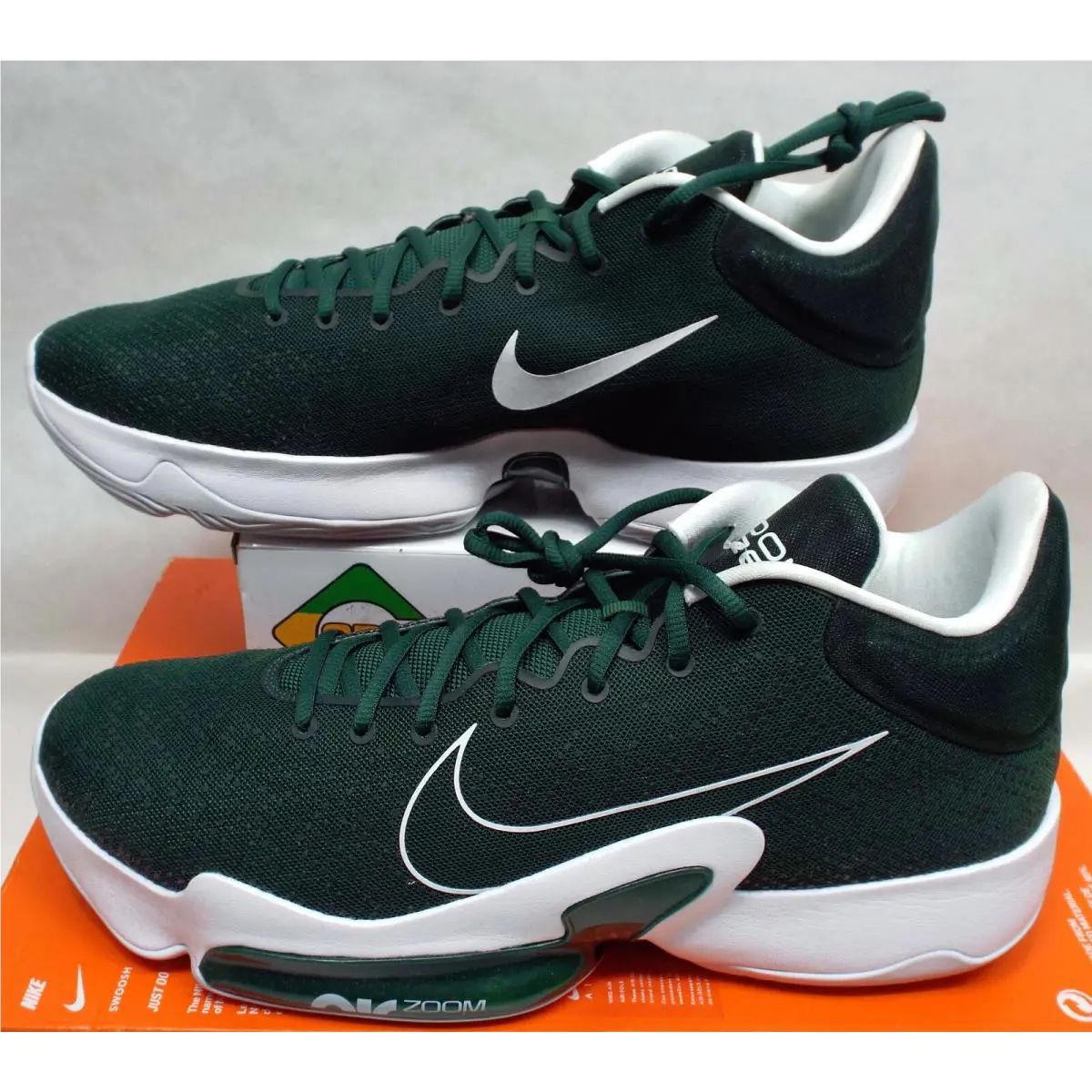 Nike shoes  - Fir Green & White 0