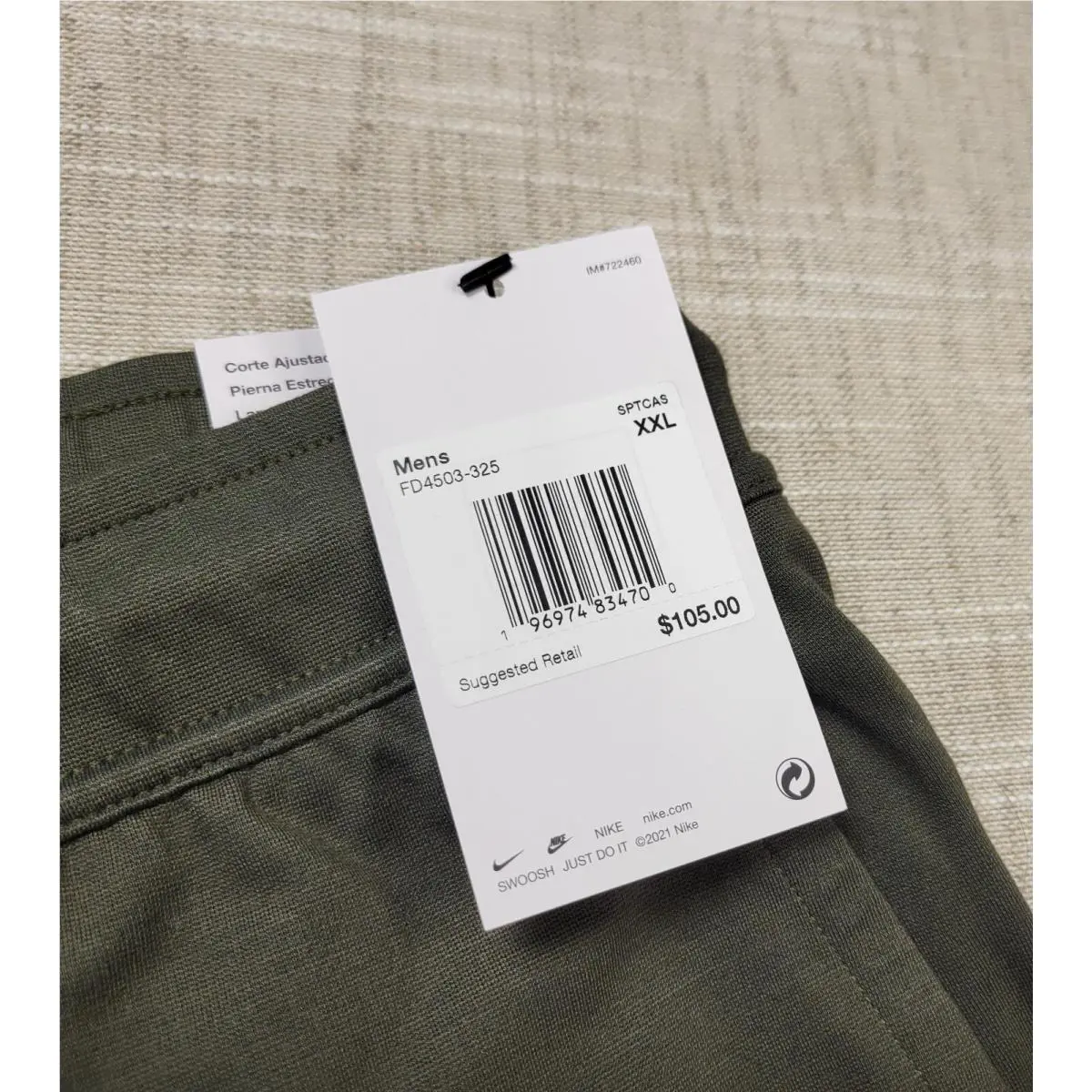 Nike clothing - Nike Lightweight Tech Pants - Lightweight Tech Pants - FD4503-325 - Green Black 10