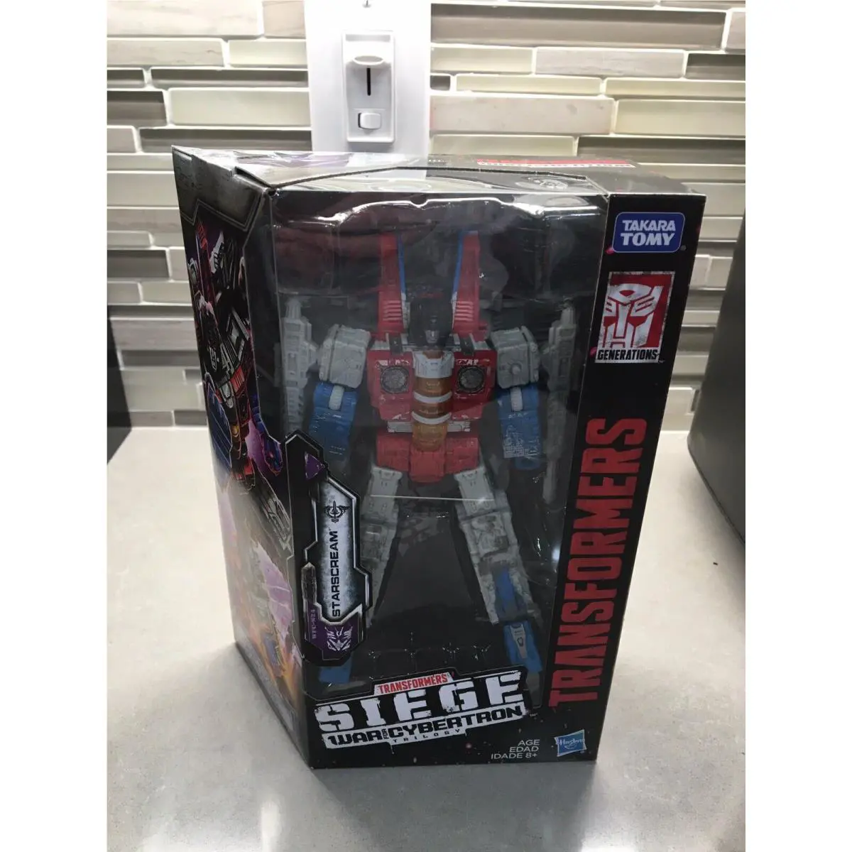 Transformers Earthrise War For Cybertron Starscream 6.5 Action Figure by Hasbro