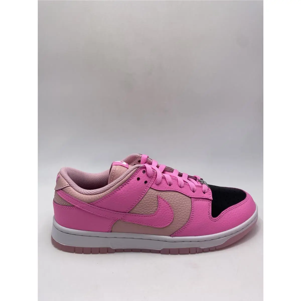 Nike shoes - NIKE iD - FJ2253 901 - Hot Pink/Light Pink-White 0