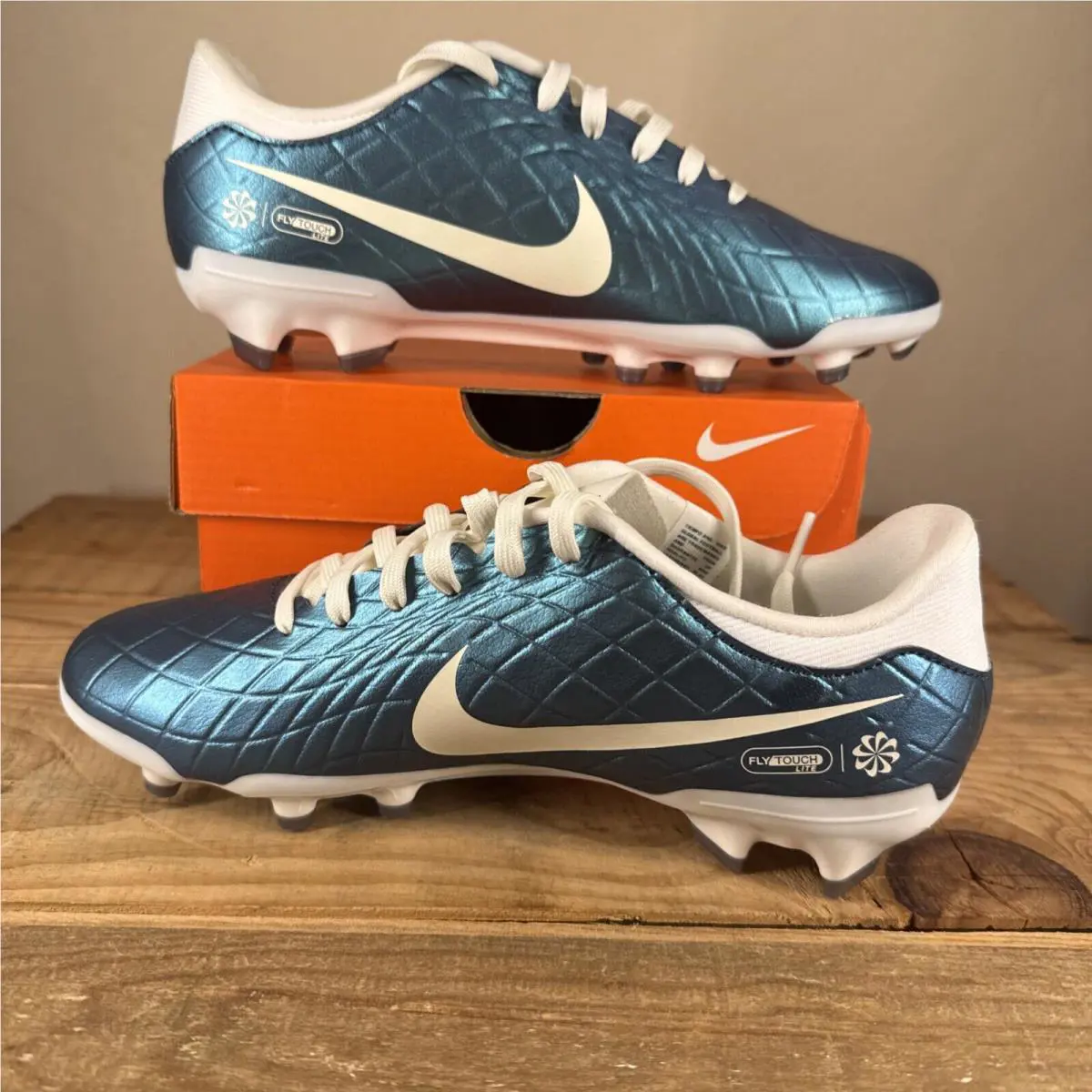 Nike shoes - Nike Legend - Legend - FQ3243-300 - Green 2