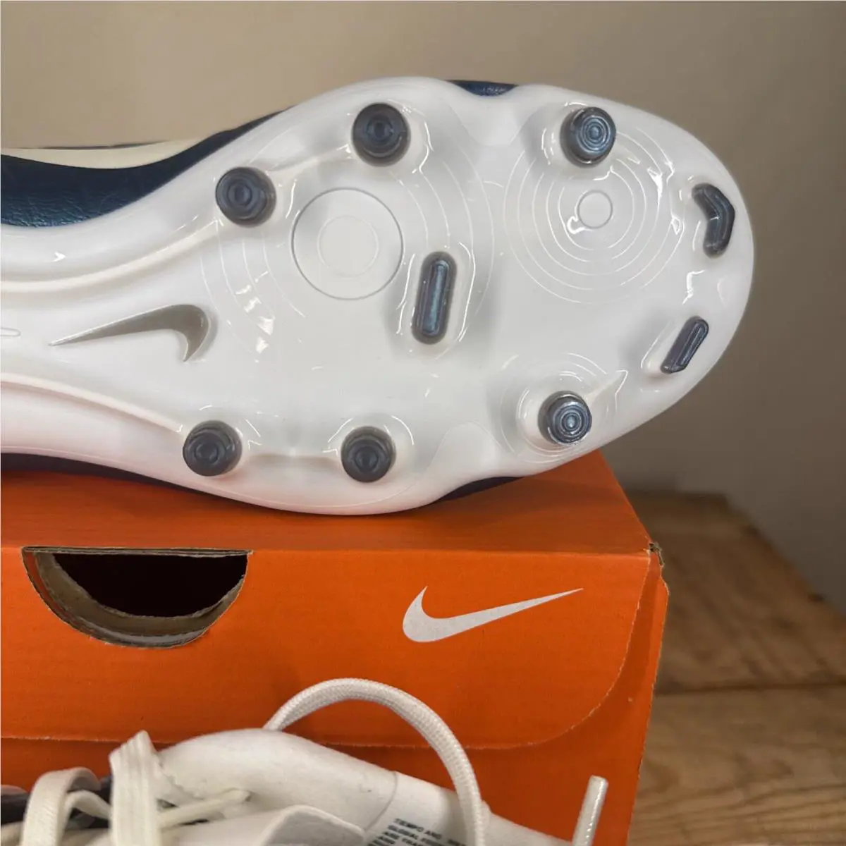 Nike shoes - Nike Legend - Legend - FQ3243-300 - Green 4