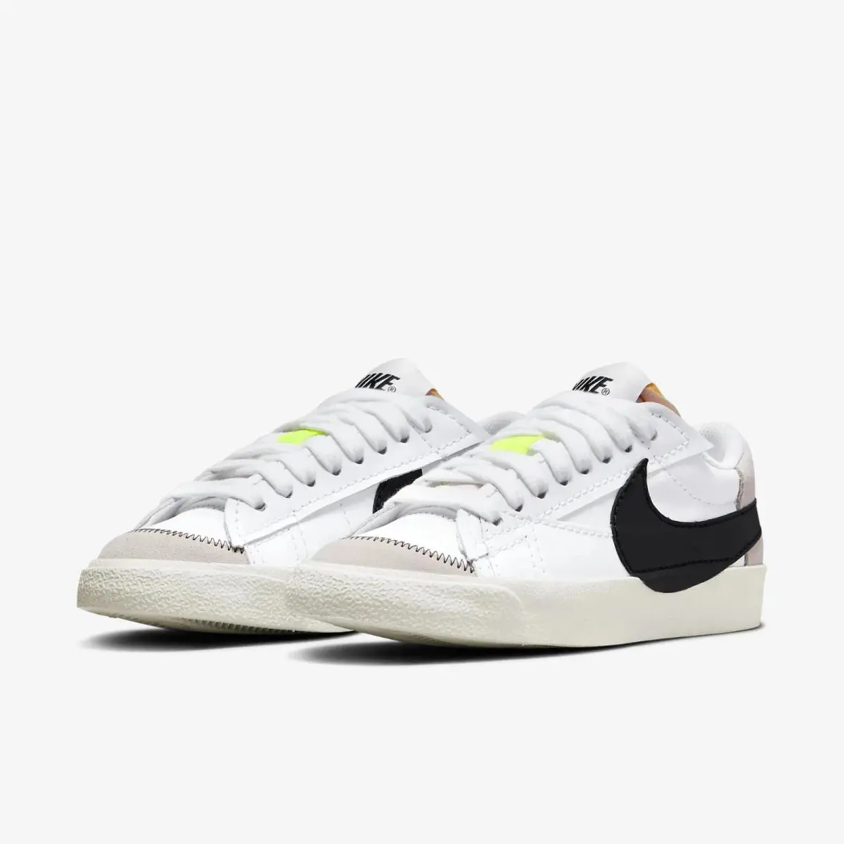 Nike Blazer Low 77 Jumbo Mens Size 9.5 White Black Lifestyle Shoes DN2158-101