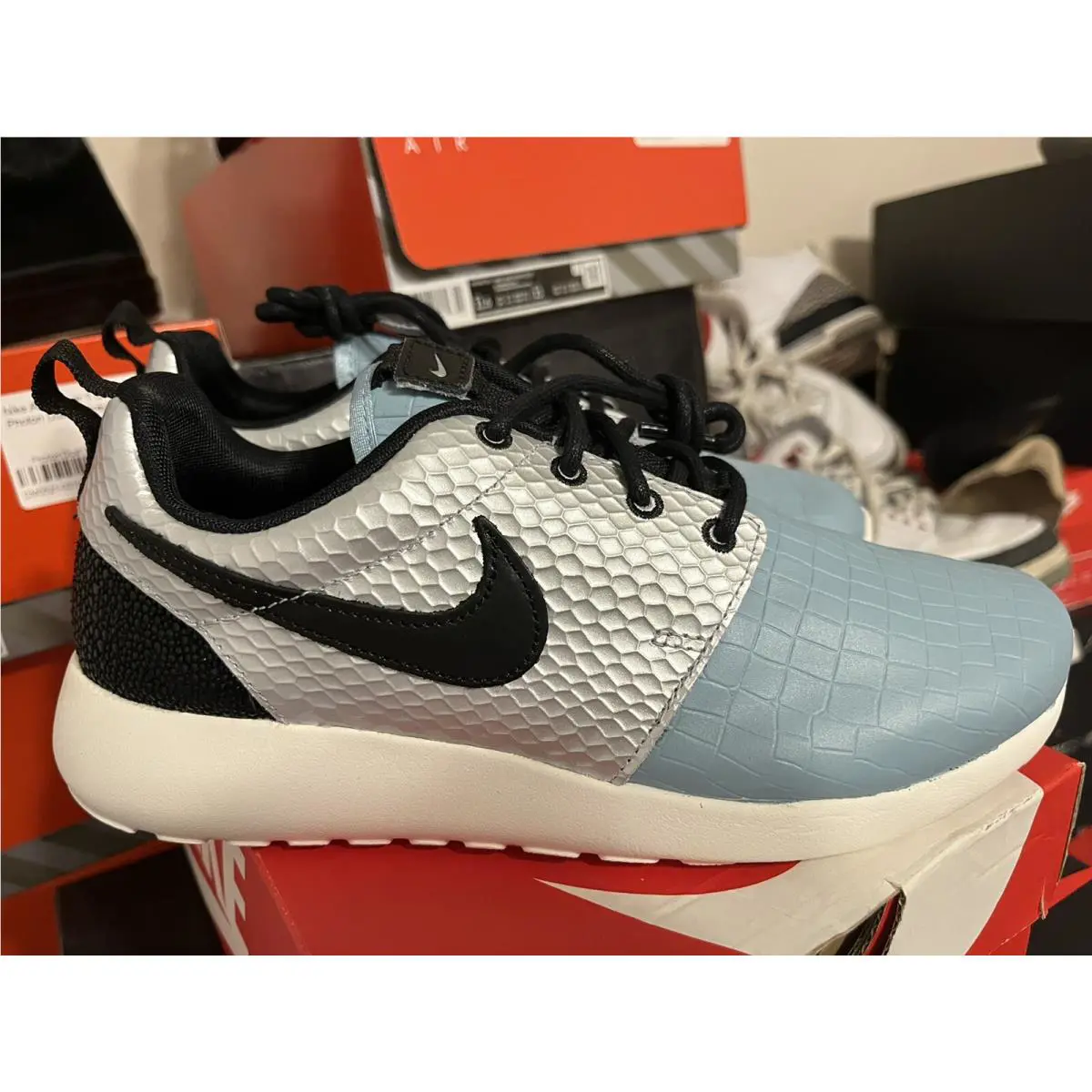 Nike shoes - Nike Roshe One - Roshe One - 881202002 - Multicolor 0