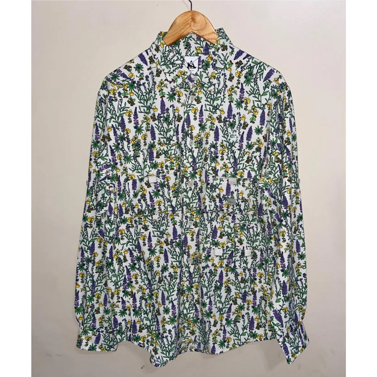 Nike Acg Snowgrass Floral Button Down UV Shirt DN3941-072 Men M Relaxed Fit