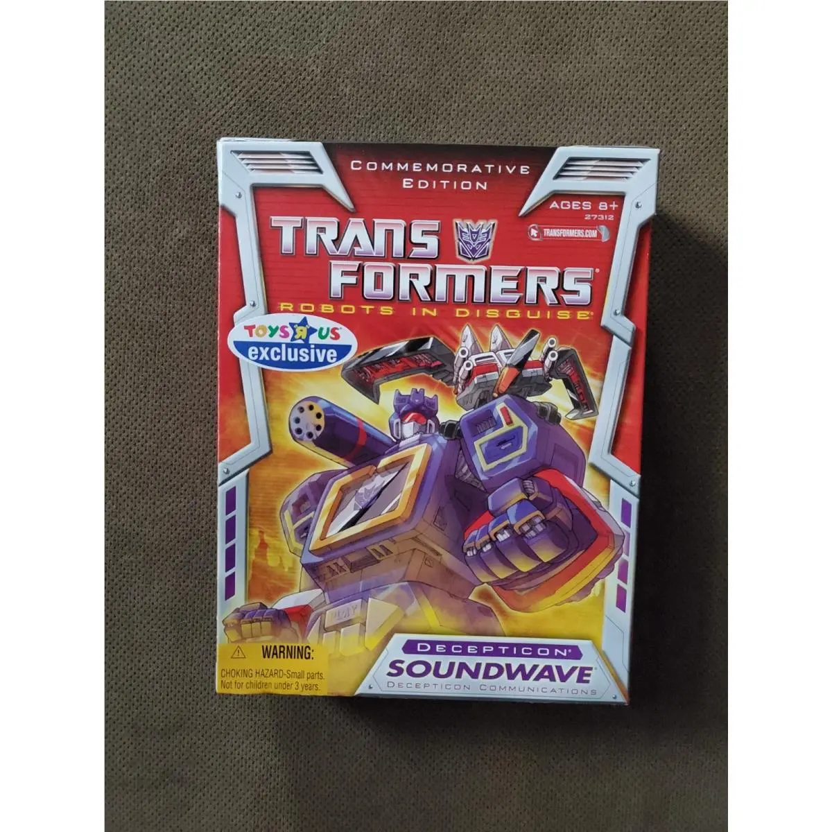 Transformers Decepticon Soundwave Commemorative Edition Tru Exclusive 2006