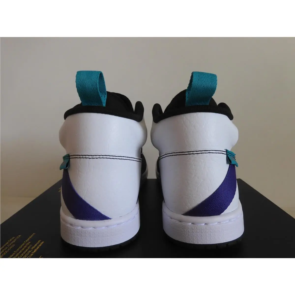 Nike shoes - Air Jordan Fadeaway - Air Fadeaway - AO1329035 - Black (UPC: 885178379819) 2