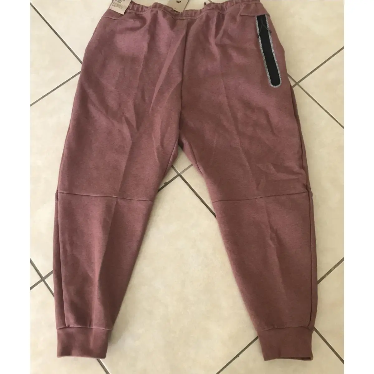 Nike clothing - Tech Fleece Pants - Tech Fleece Pants - DR9162-670 - Redstone (UPC: 0196152558459) 4