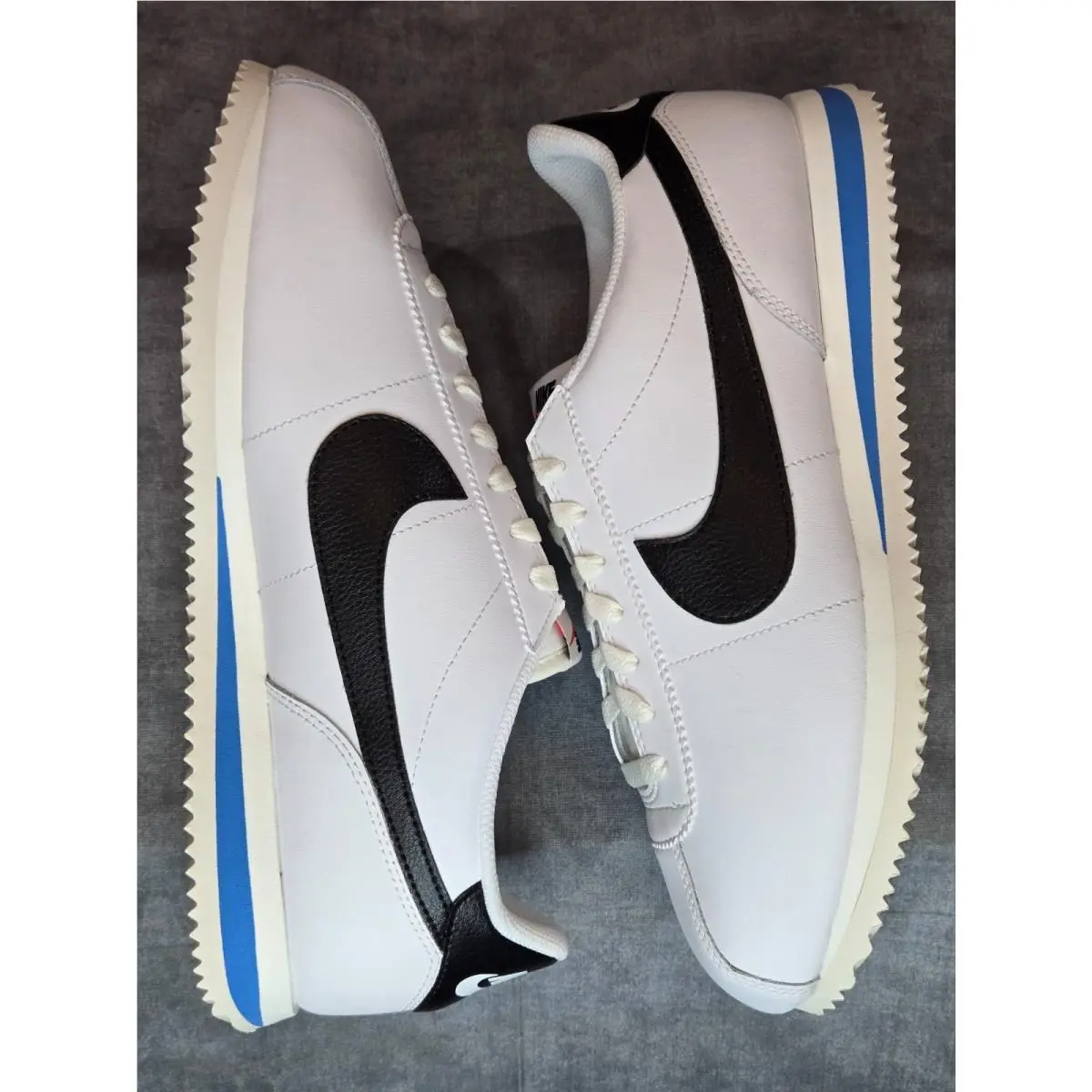 Nike shoes - Nike Cortez - Cortez - DM4044-100 - White 0