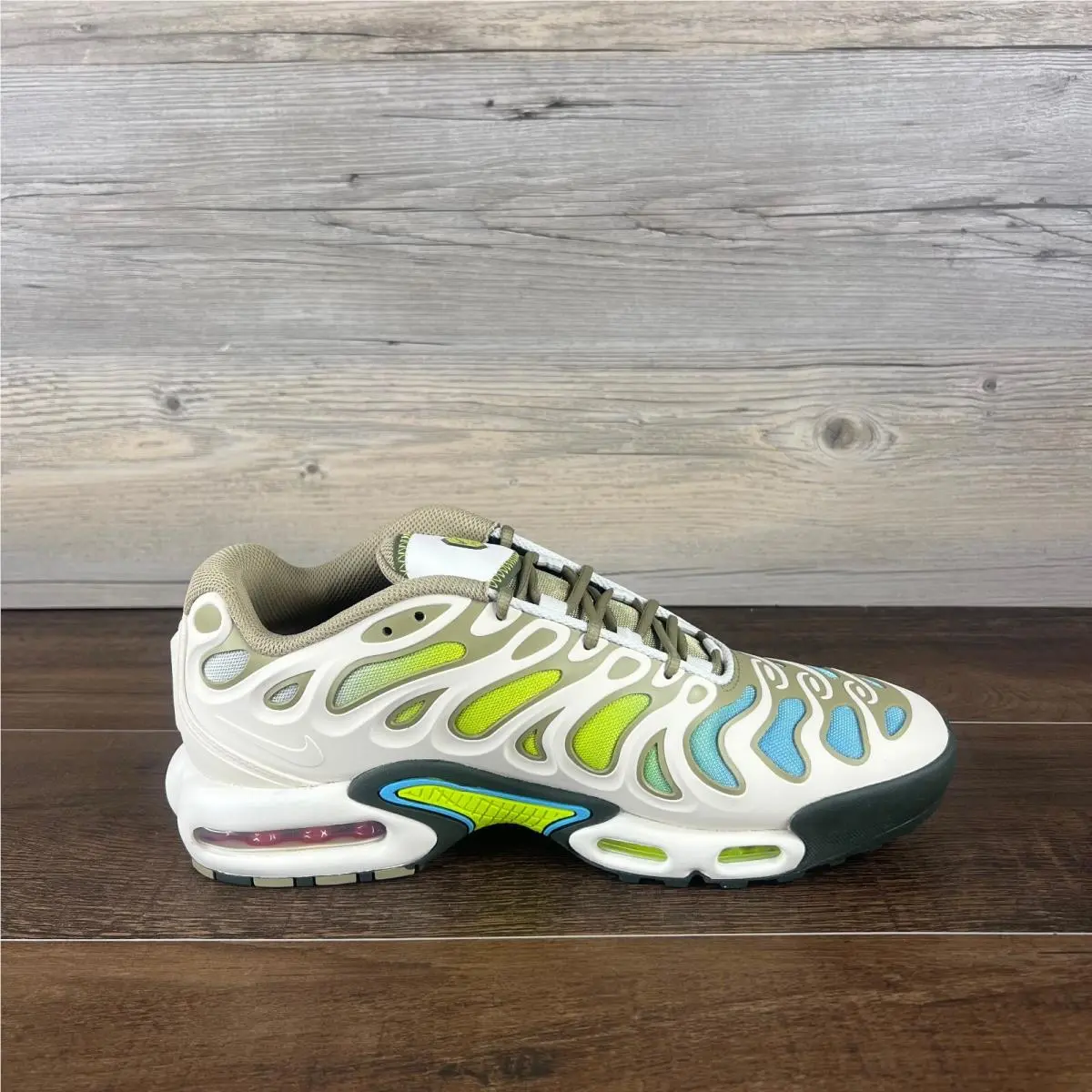 Nike shoes - Nike Air Max Plus - Air Max Plus - FD4290 008 - Cream 4