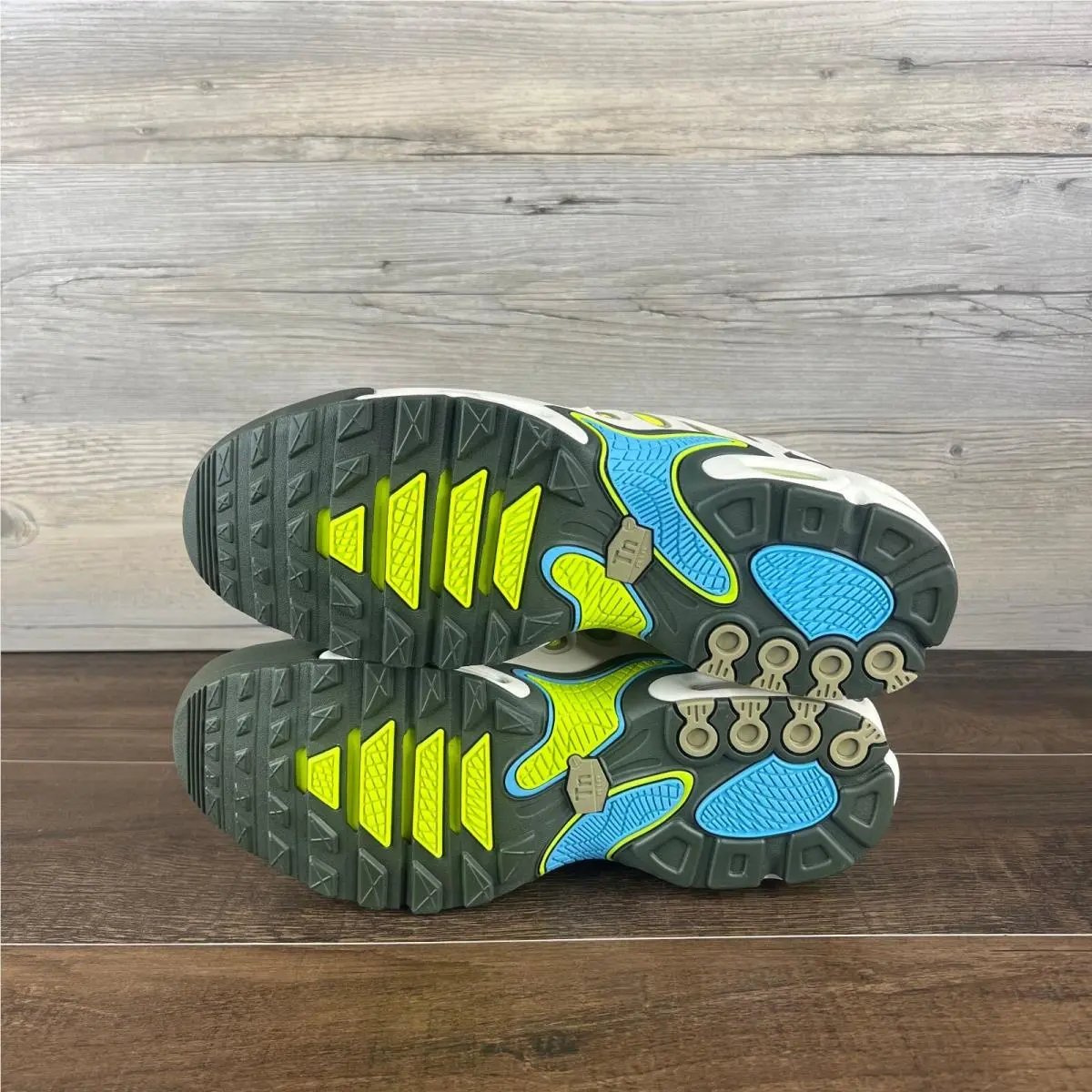 Nike shoes - Nike Air Max Plus - Air Max Plus - FD4290 008 - Cream 6