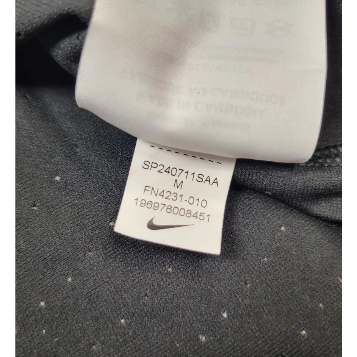 Nike clothing - Nike Dri-Fit - FN4231 010 - Black (UPC: 0196976004262) 9