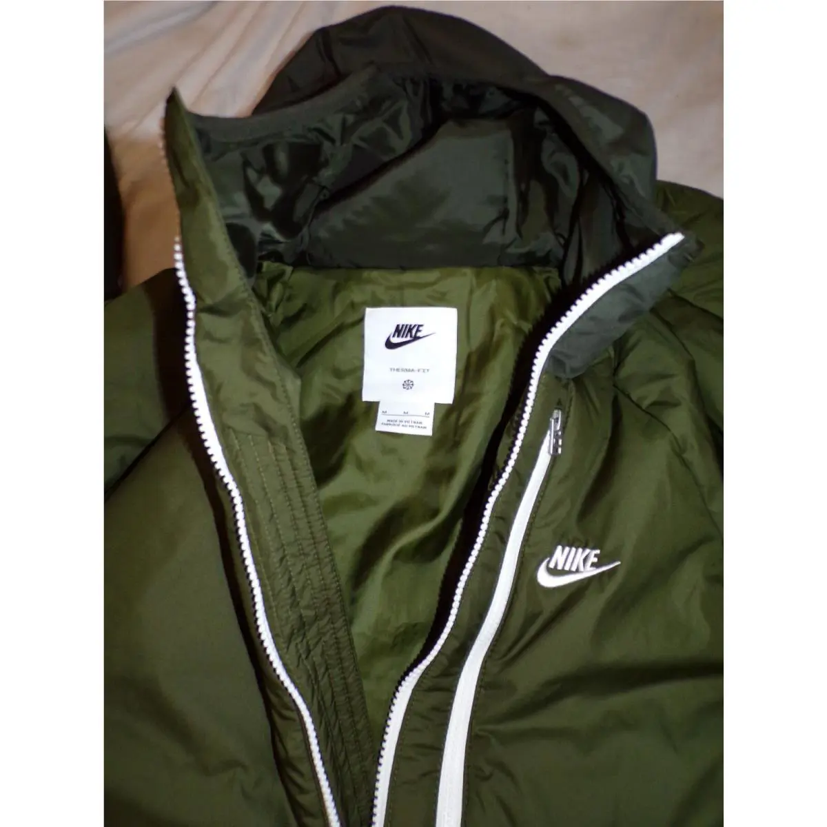 Nike clothing - DD6978-326 - DD6978-326 - Green (UPC: 195239086434) 3