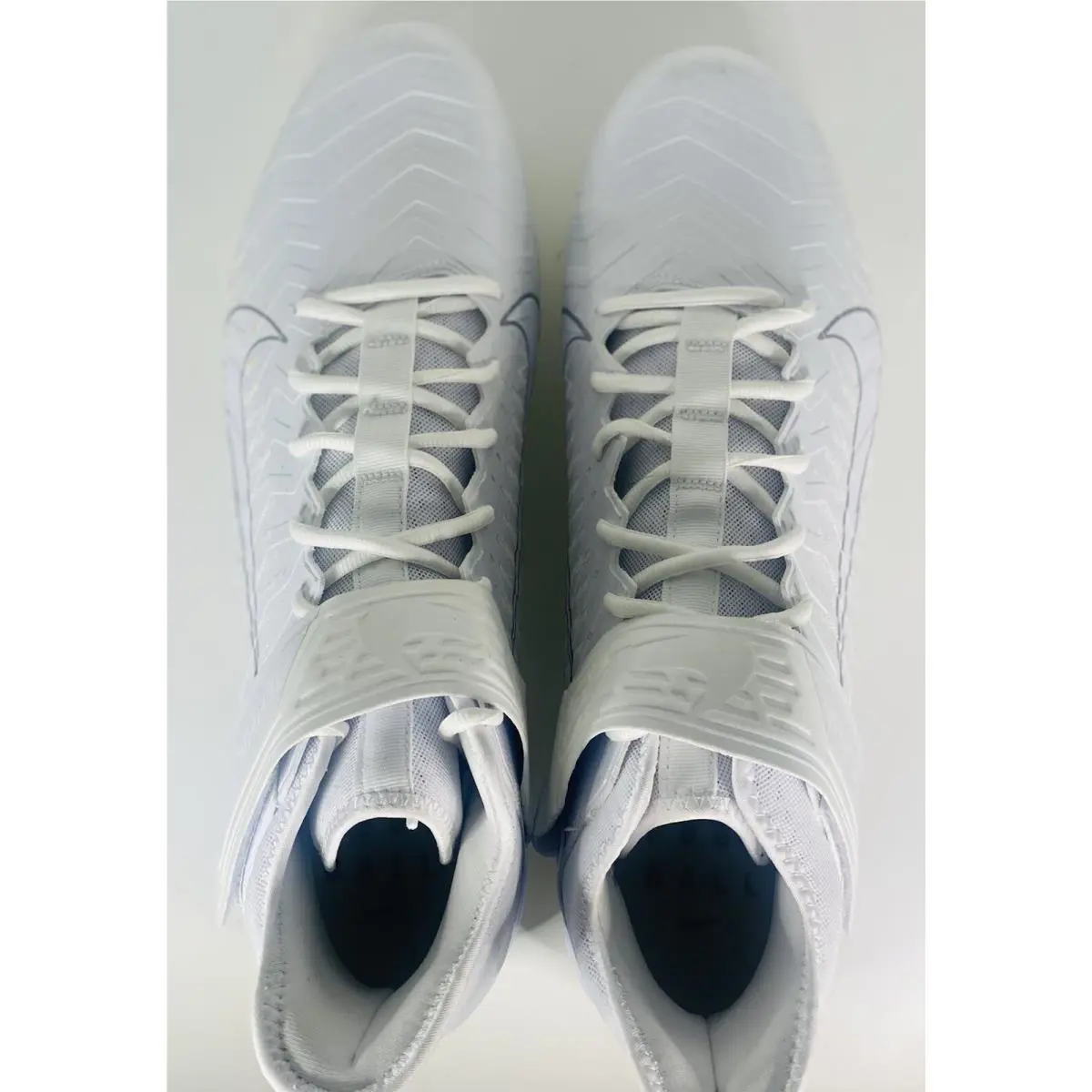 Nike shoes - Alpha Menace Pro 2 Mid - AQ3209-109 - White 3