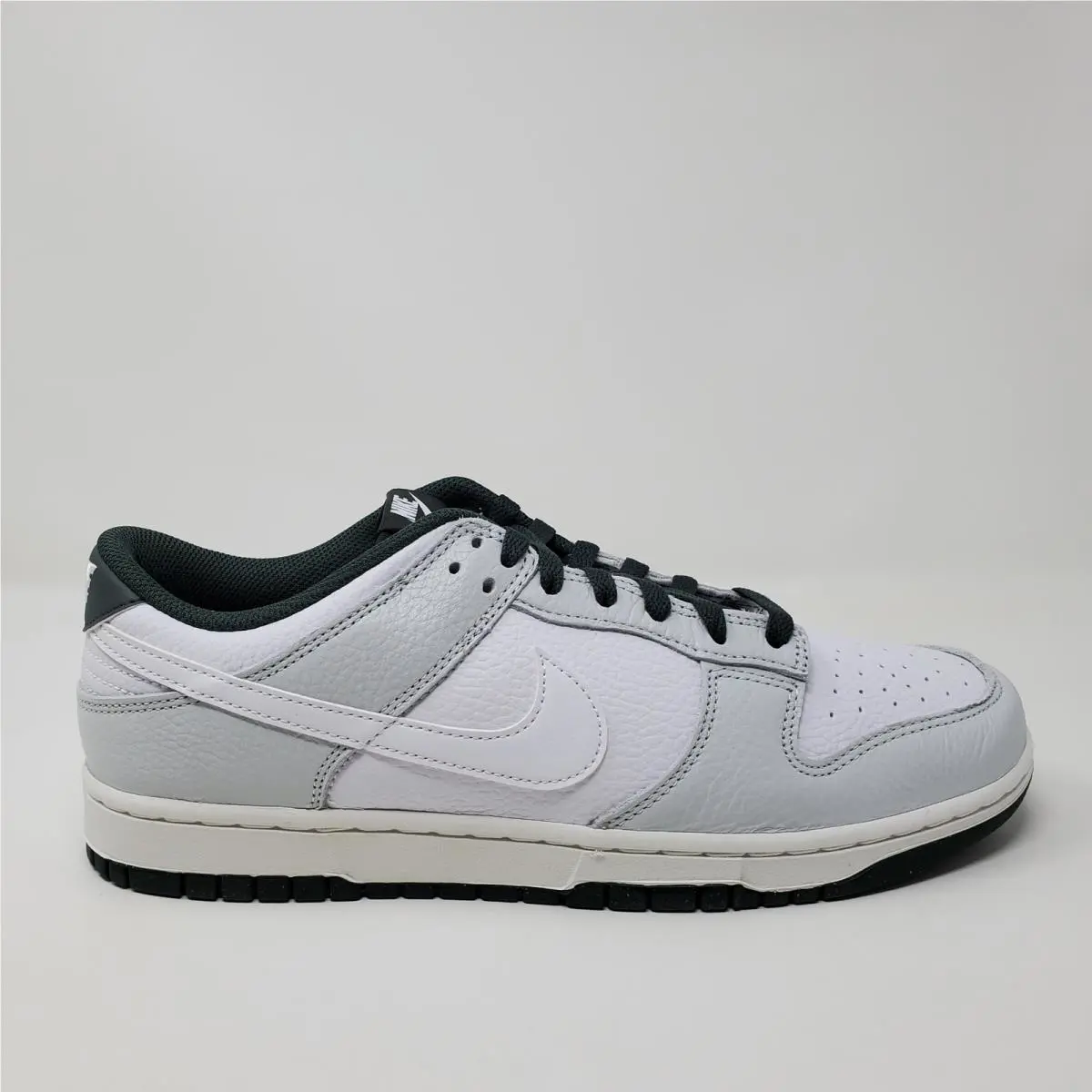 Nike shoes - Dunk Low Retro SE - Dunk Low Retro - HF2874-001 - White 2