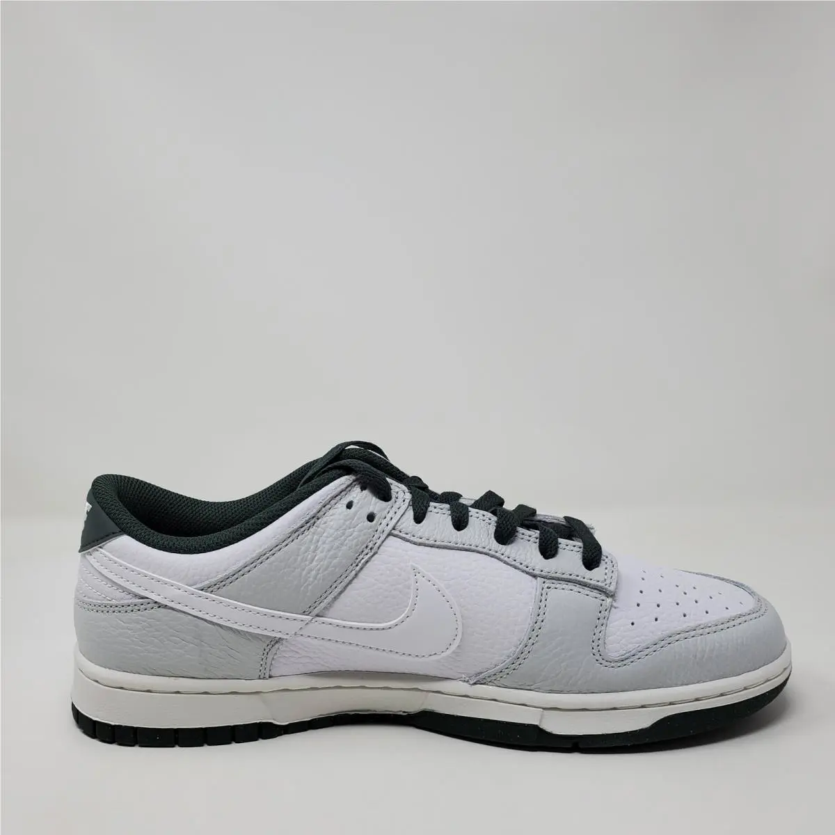 Nike shoes - Dunk Low Retro SE - Dunk Low Retro - HF2874-001 - White 4
