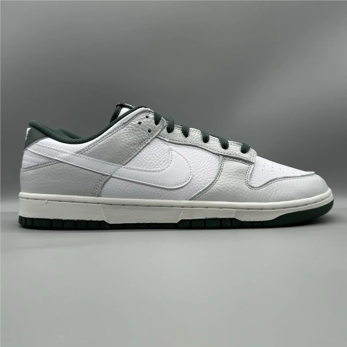 Nike Dunk Low Retro SE Photon Dust White HF2874-001 Men`s Size 13 Casual Shoes