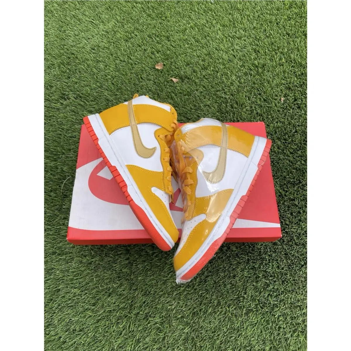 Nike Dunk High University Gold Orange W Size 6