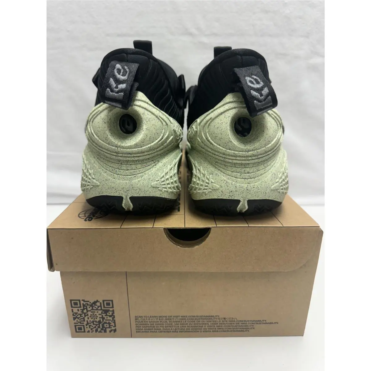Nike shoes - Nike Cosmic Unity - Cosmic Unity - DA6725-001 - Black, Manufacturer: Natural/Natural/Total Orange/Green Glow 8