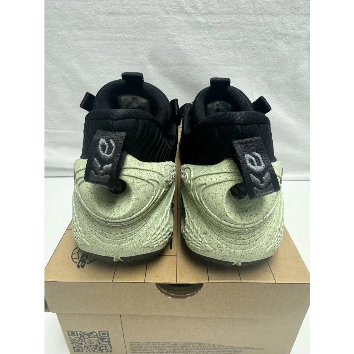 Nike shoes - Nike Cosmic Unity - Cosmic Unity - DA6725-001 - Black, Manufacturer: Natural/Natural/Total Orange/Green Glow 9