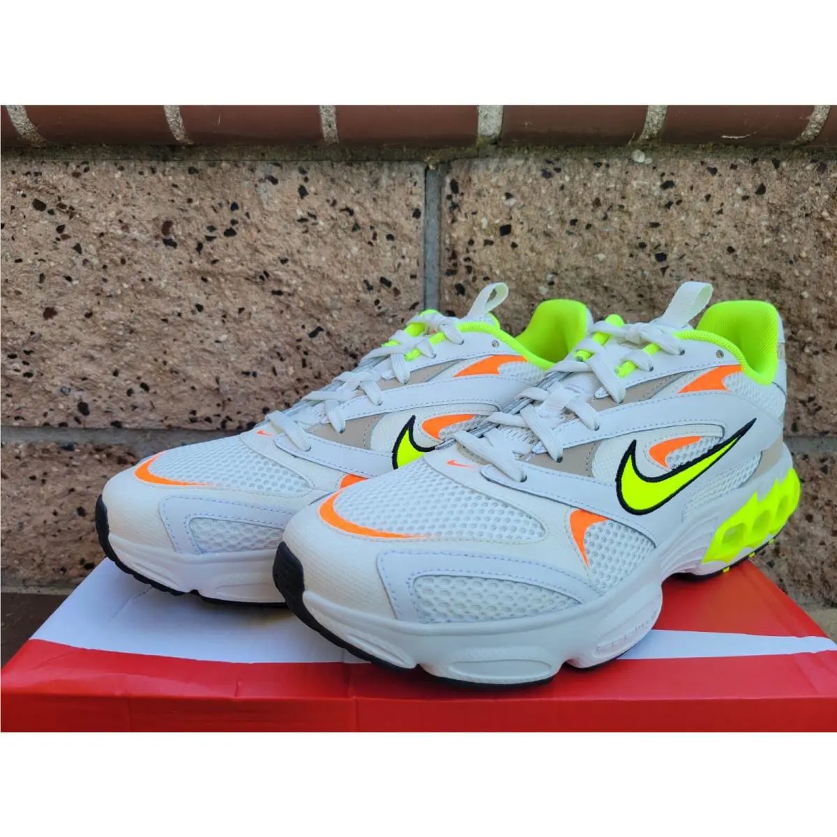 Nike shoes - Nike Zoom Air Fire - Zoom Air Fire - CW3876 104 - White 1