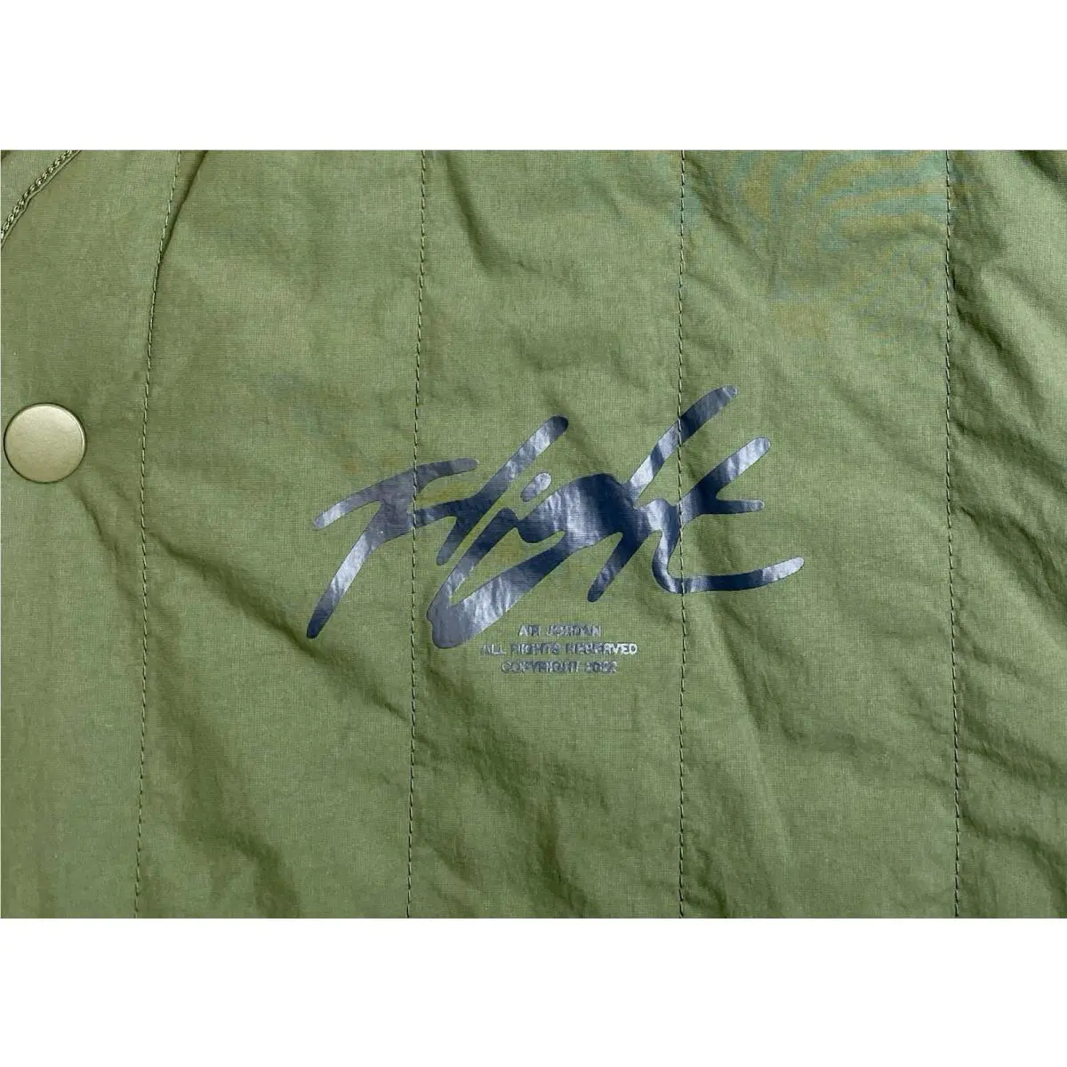 Nike clothing - Nike Jordan Flight Heritage Reversible Liner Jacket - DX4349-045 - Beige (UPC: 0196151074806) 3