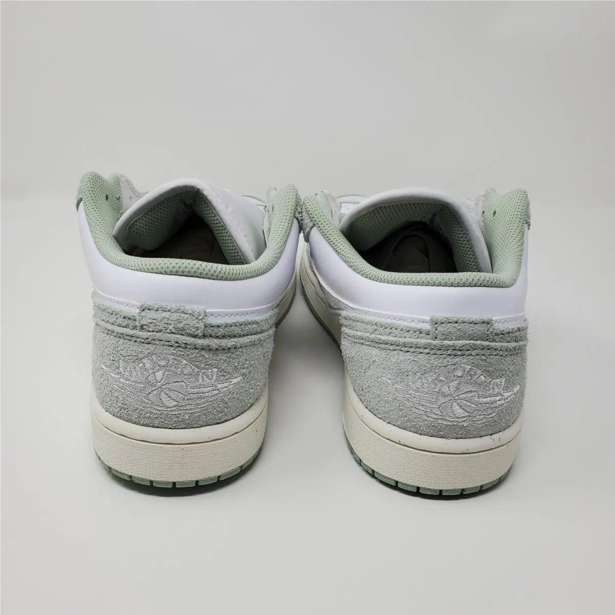 Nike shoes - Air Jordan 1 Low SE - FN5214-131 - Green 1