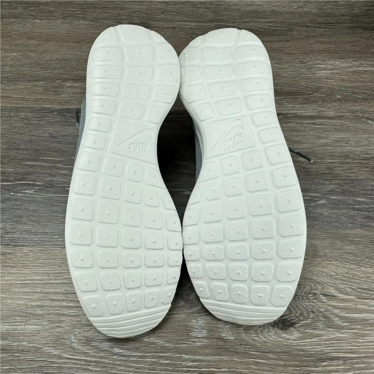Nike shoes - Nike Roshe One - Roshe One - 844994-003 - Gray 8