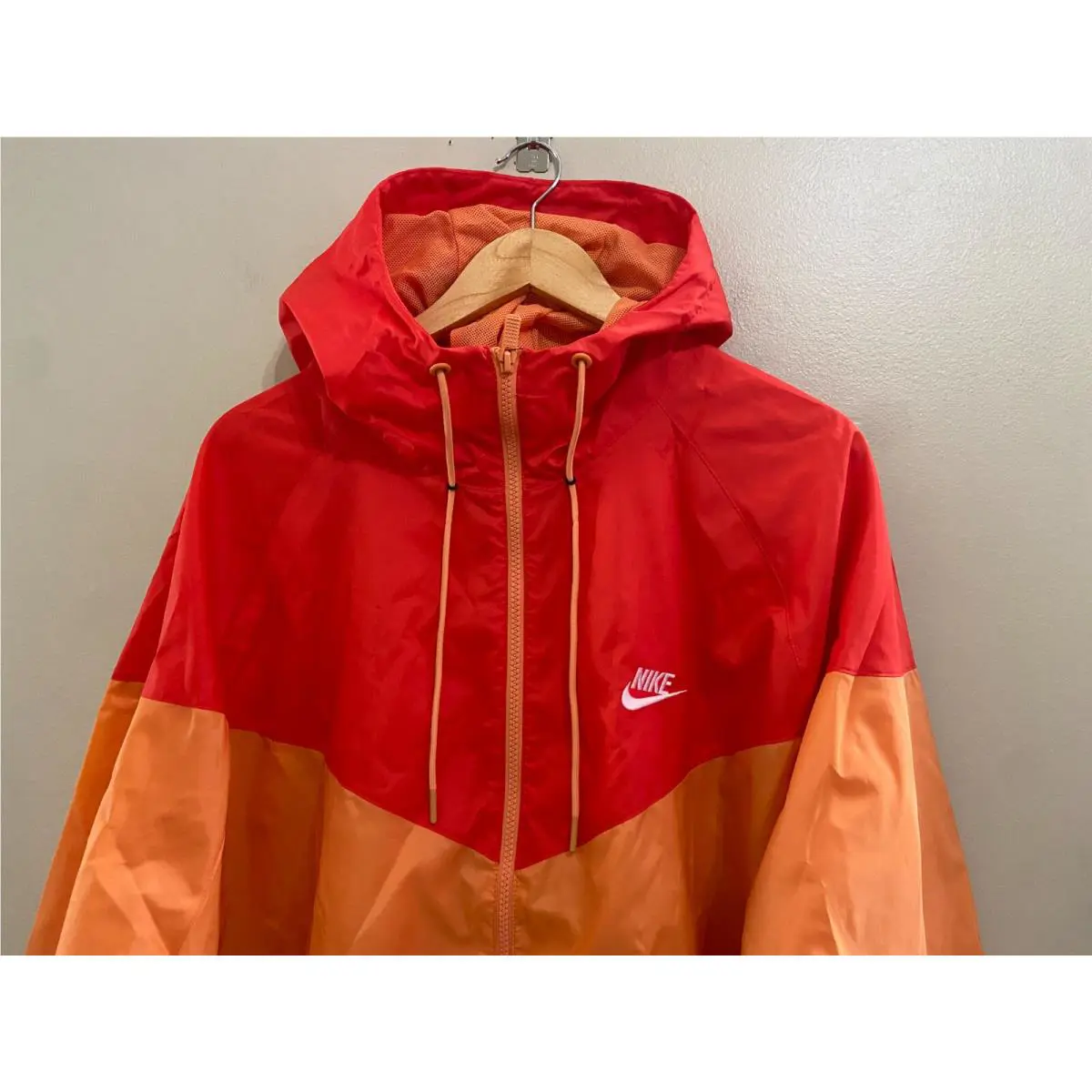 Nike clothing - Nike Sportswear Windrunner Hooded Jacket - DA0001-410 DA0001410 - Red, Blue 0