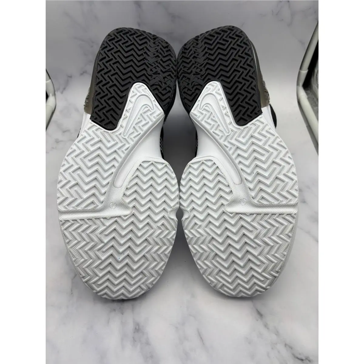 Nike shoes - Nike LeBron Witness - LeBron Witness - DM1123 100 - Multicolor, Manufacturer: White/Metallic Silver/Black (UPC: 196152175908) 5