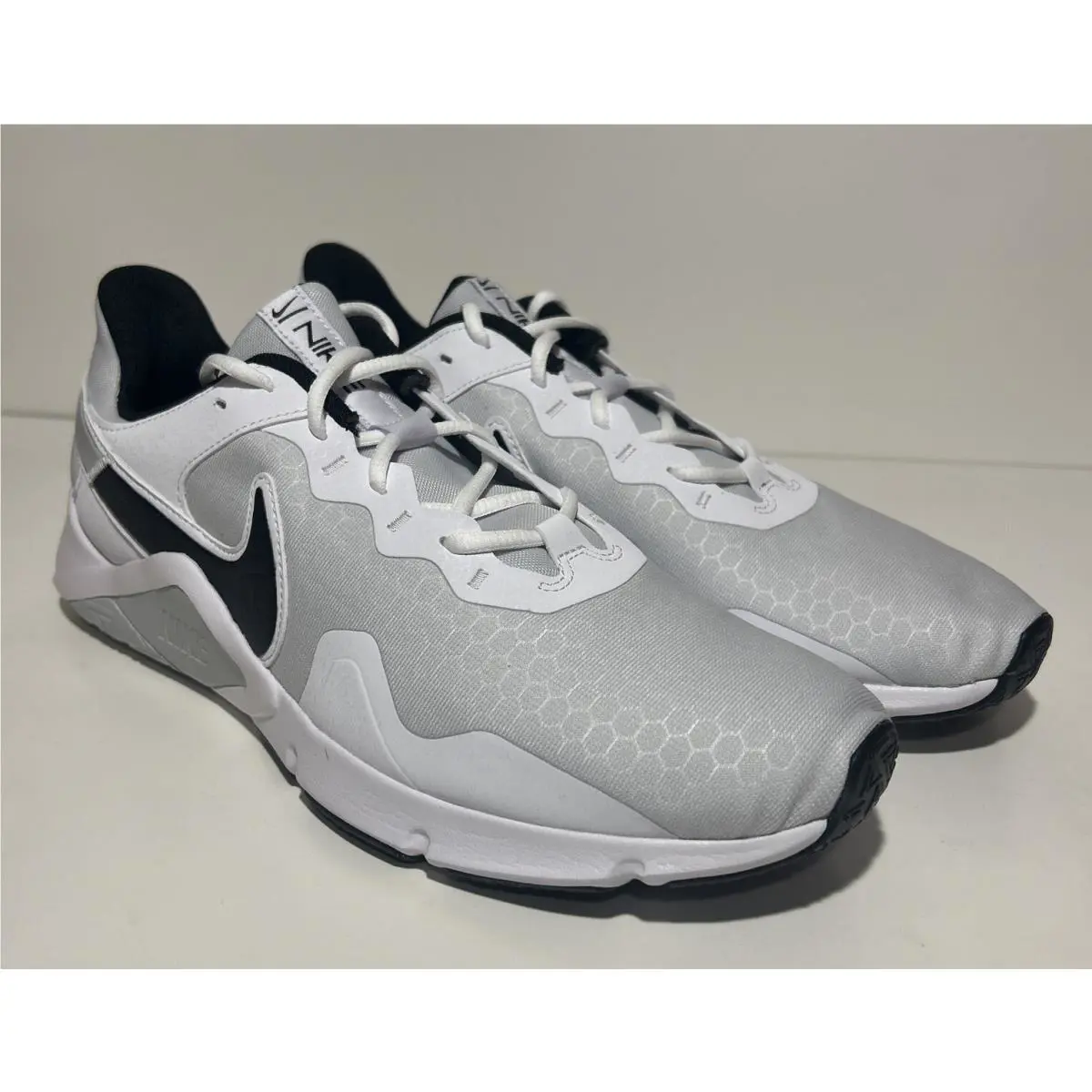 Nike shoes - Nike Legend - Legend - CQ9356-002 - White 1