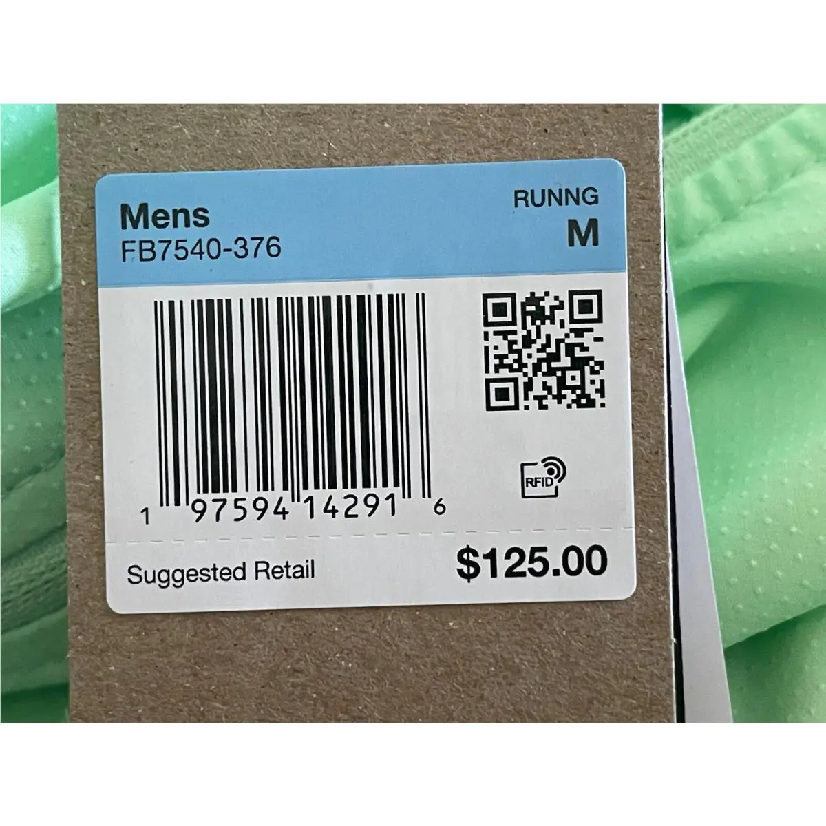 Nike clothing - Nike Windrunner Repel Running Jacket - FB7540-681 - Green (UPC: 0197594142916) 7