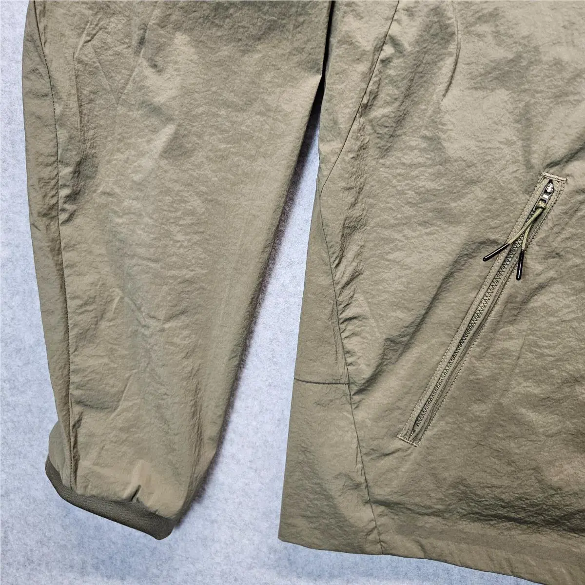 Nike clothing - Nike Storm-FIT ADV A.P.S. Men`s Versatile Jacket - FN3006010 - Green 15