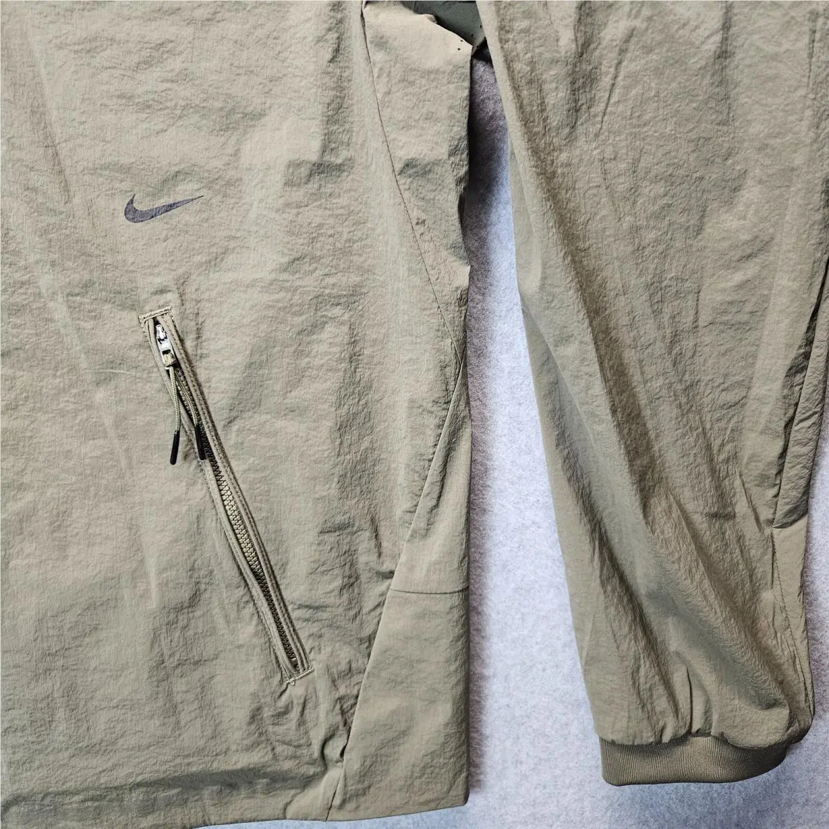 Nike clothing - Nike Storm-FIT ADV A.P.S. Men`s Versatile Jacket - FN3006010 - Green 7