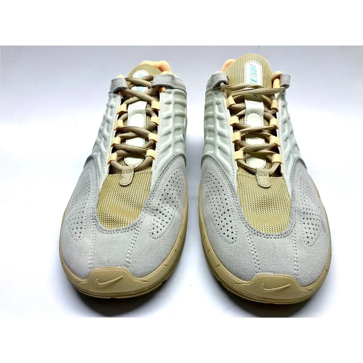 Nike shoes - Nike SB - FZ4878-100 - Yellow (UPC: 197593815286) 1