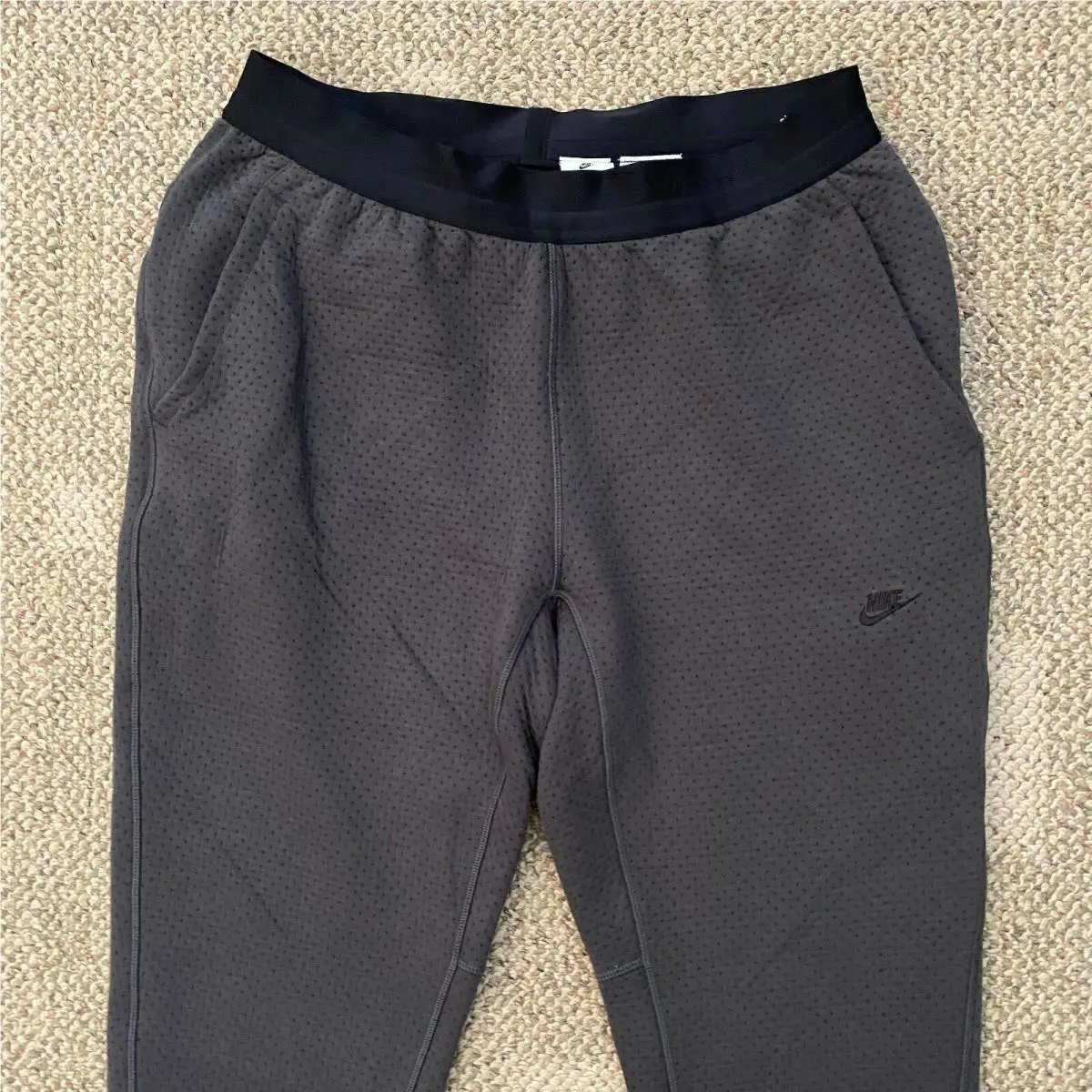 Nike clothing - DD6625-060 - DD6625-060 - Gray (UPC: 195242726990) 0