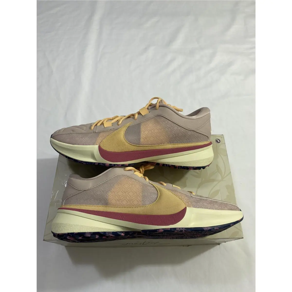 Nike shoes - Nike Zoom Freak - Zoom Freak - DX4985-200 - Beige (UPC: 0196969108007) 1