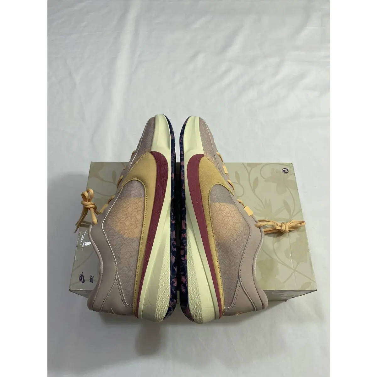 Nike shoes - Nike Zoom Freak - Zoom Freak - DX4985-200 - Beige (UPC: 0196969108007) 3