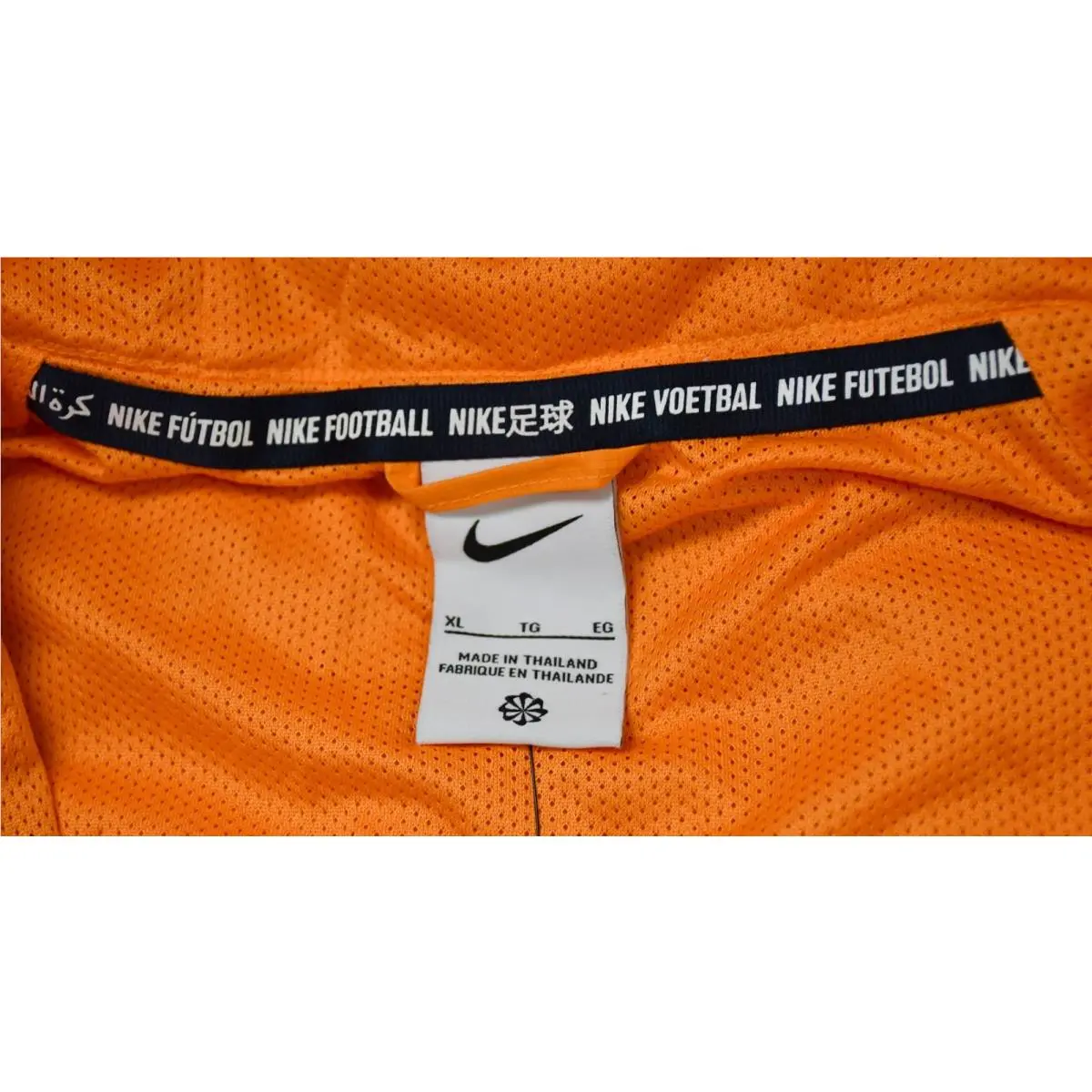 Nike clothing - Nike FC Barcelona - Barcelona - DH7831-836 - Orange 7